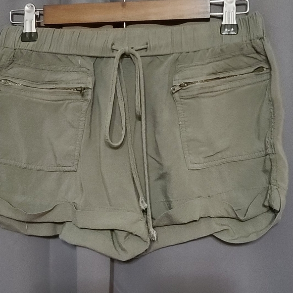 New Look Pants - New  Look cuffed shorts size M